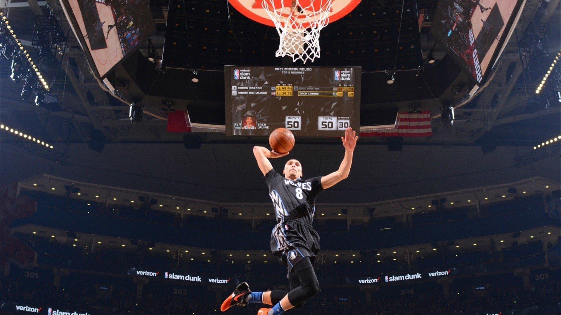 NBA全明星赛星光熠熠 新生代球员闪耀舞台